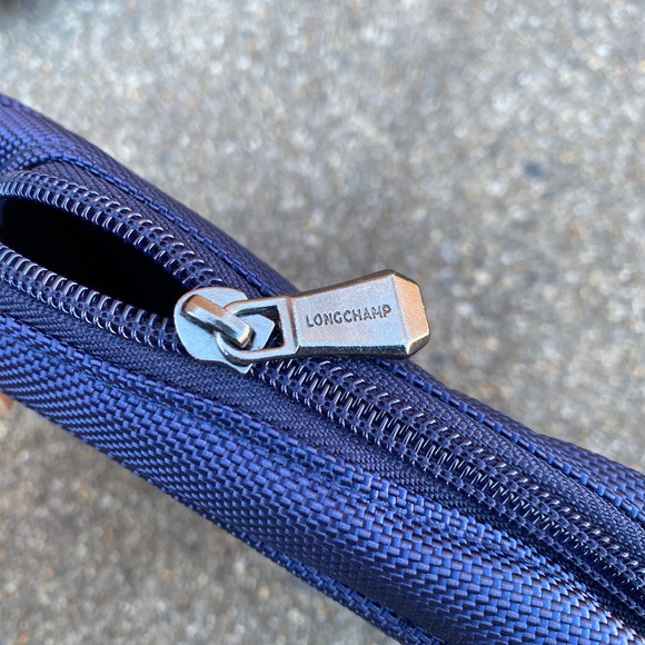 Longchamp x Lufthansa First Class Toiletry Bag - Picture 3 of 4
